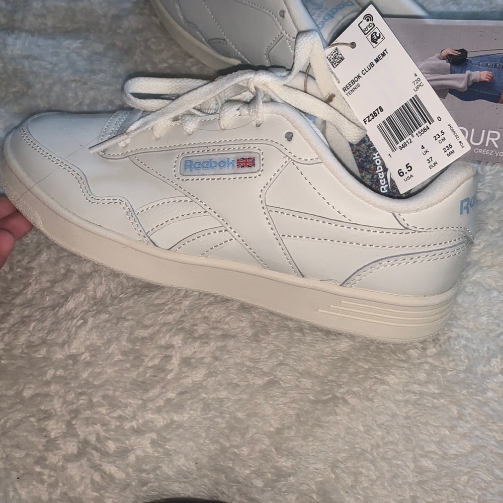 61/2 reebox shoes